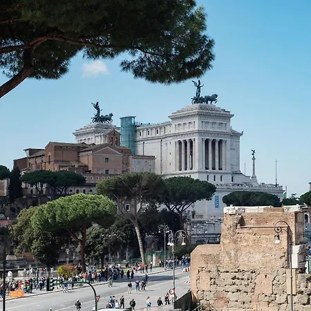 Joivy Modern & Near The Colosseum *